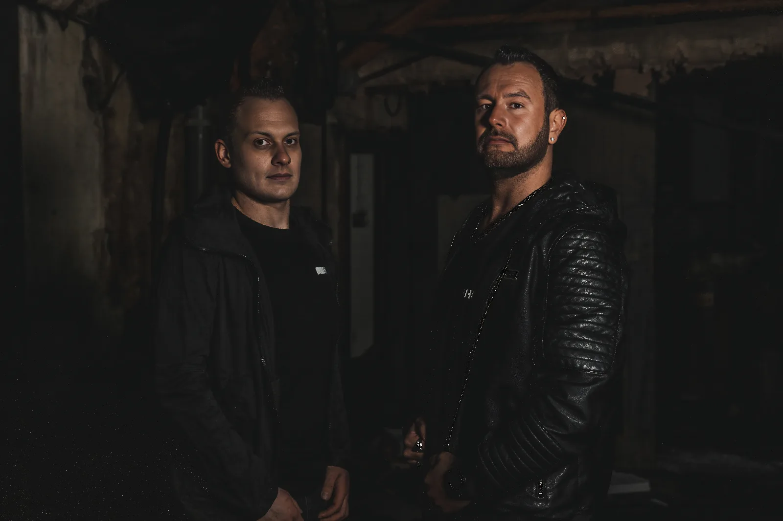 Duo – Shadows